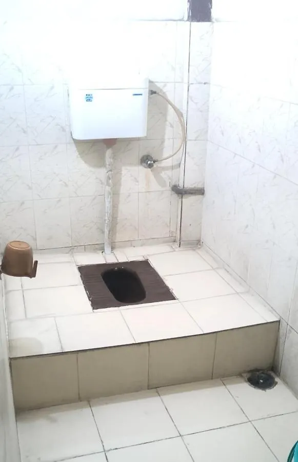 Gandhi Ganaga Guest House Varanasi 0*,  India