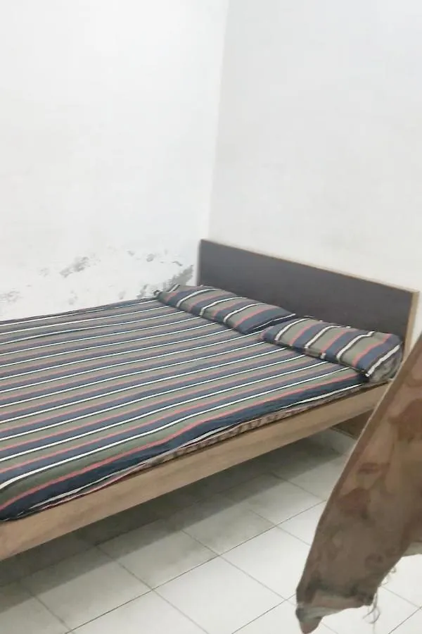 Gandhi Ganaga Guest House Varanasi
