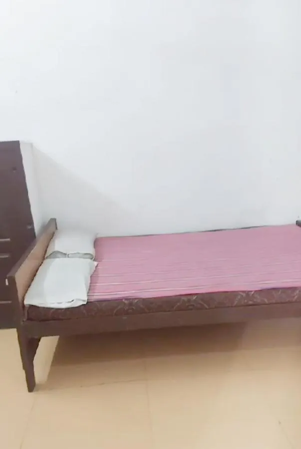 Gandhi Ganaga Guest House Váránasí Indie